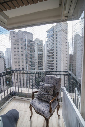 Apartamento com 4 Quartos à Venda ou Locação,  em Moema - São Paulo