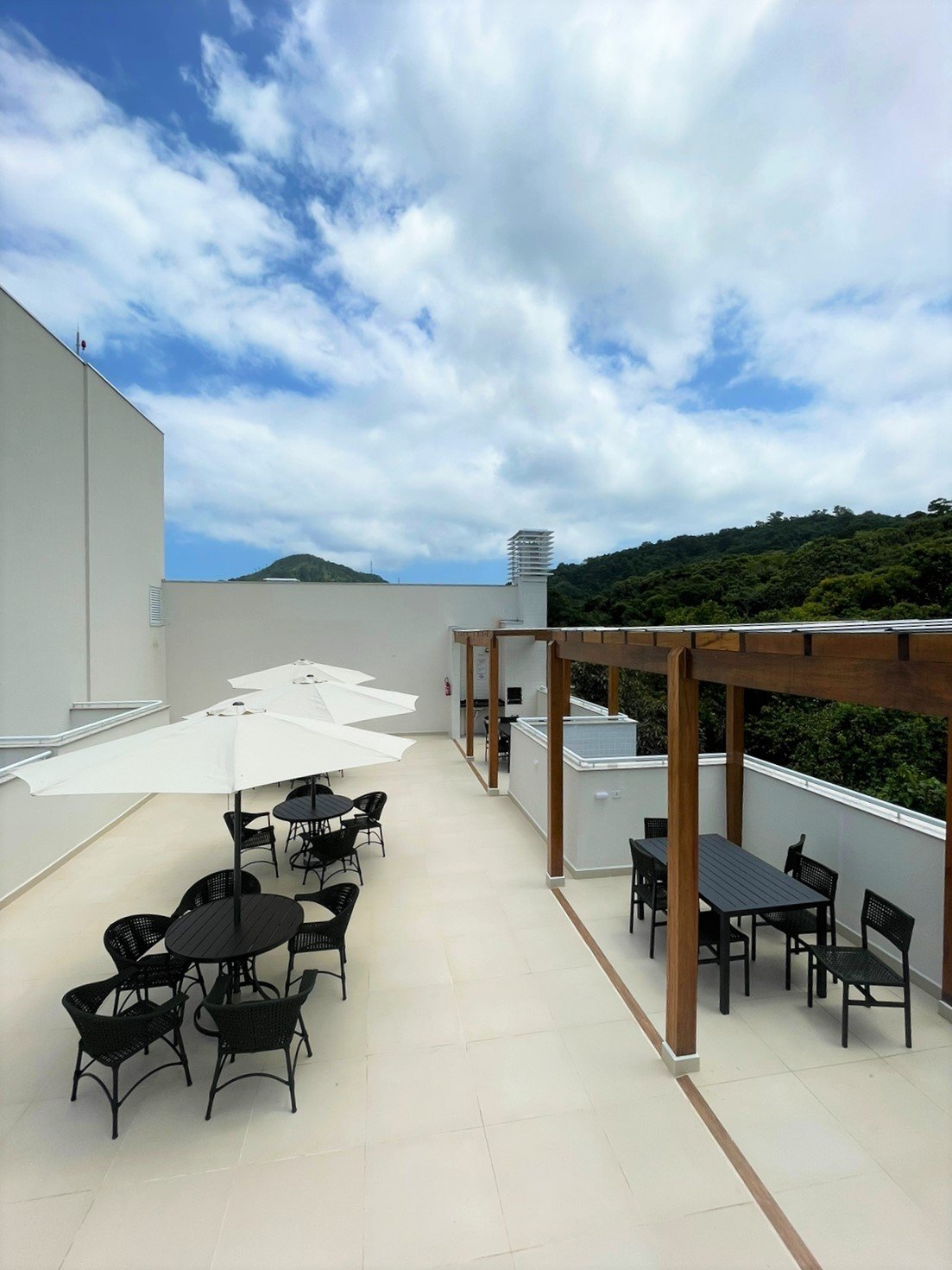 Imagem Apartamento com 2 Quartos à Venda, 69 m²em Praia das Toninhas - Ubatuba