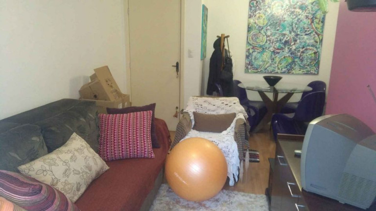 Imagem Apartamento com 2 Quartos à Venda, 61 m² em Centro - Criciúma