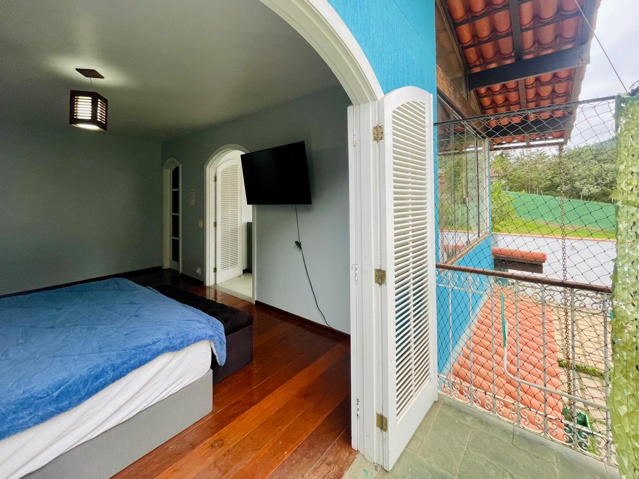 Foto do imóvel: Casa com 6 Quartos à Venda, 262 m²em Albuquerque - Teresópolis
