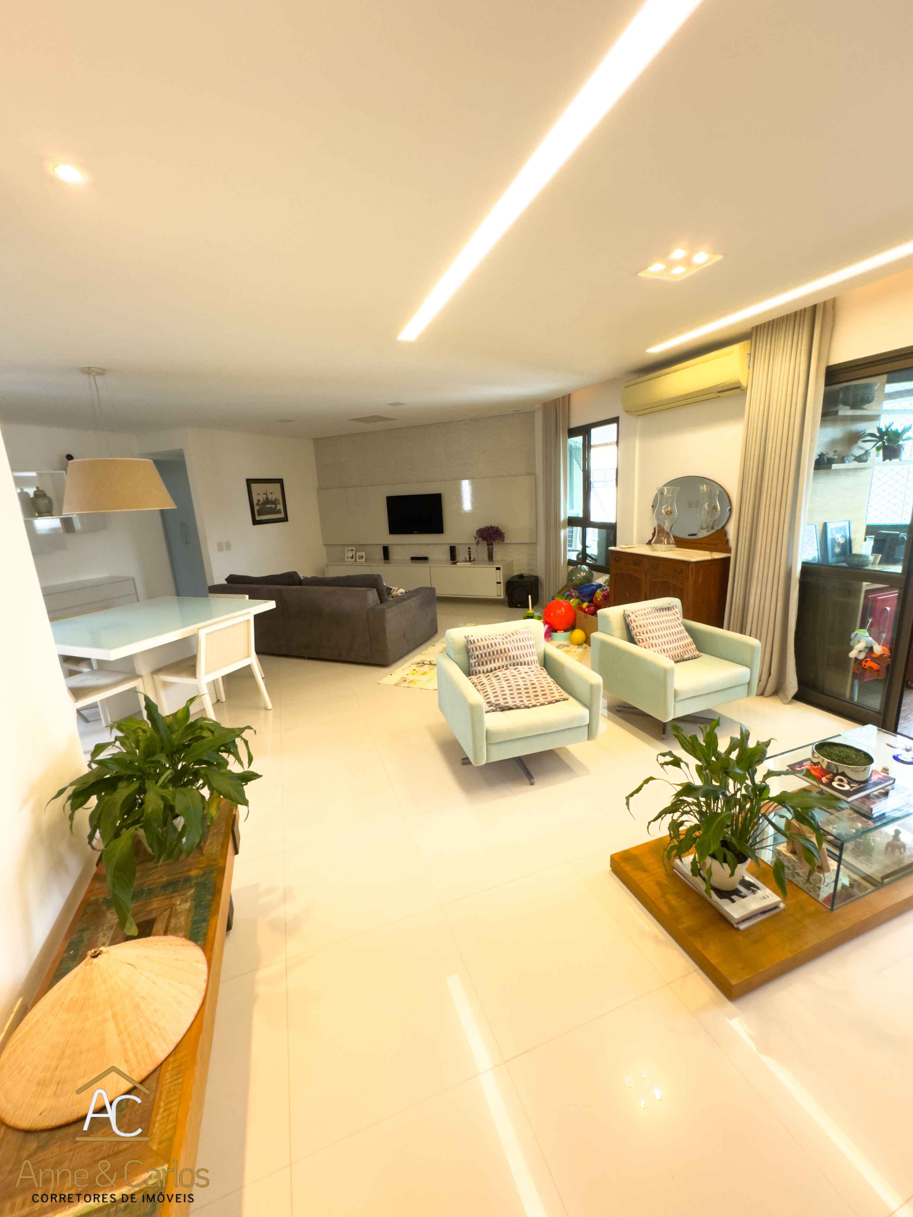 Imagem Apartamento com 3 Quartos à Venda, 131 m²em Jardins - Aracaju