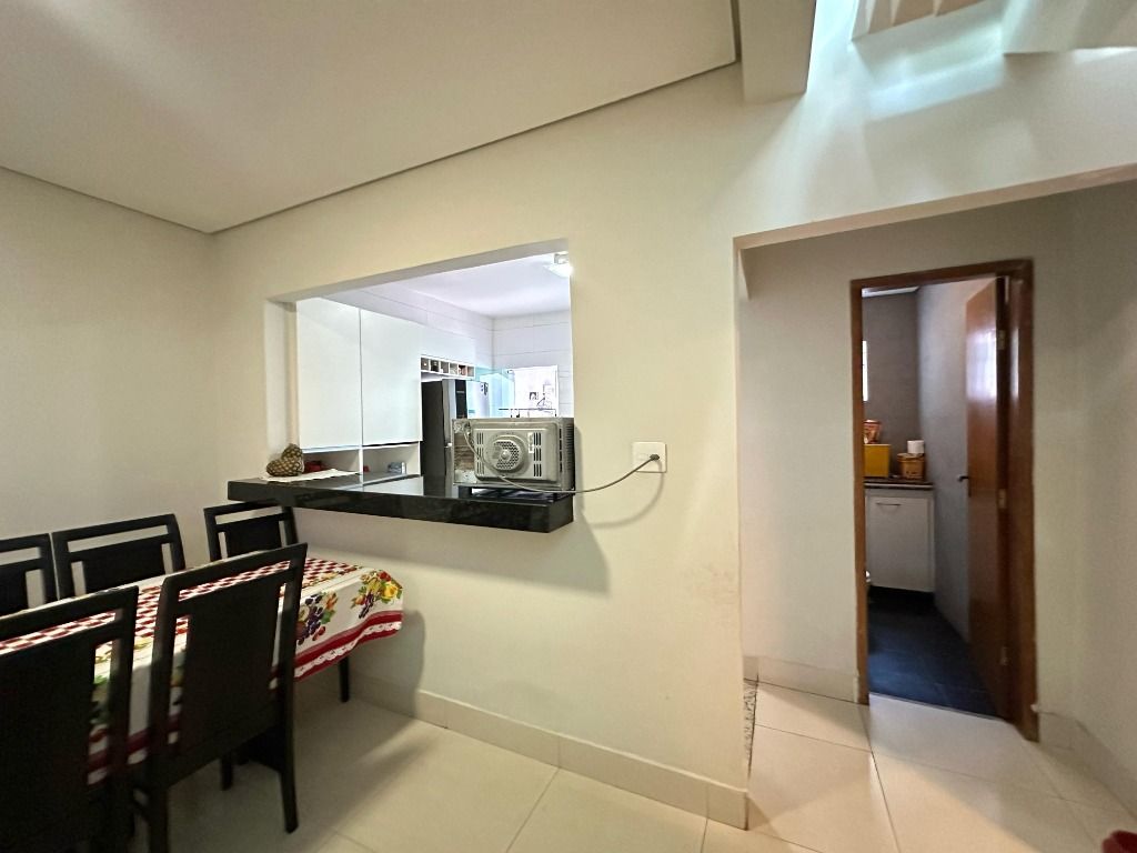 Foto do imóvel: Casa com 3 Quartos à Venda, 122 m² em Planalto - Belo Horizonte