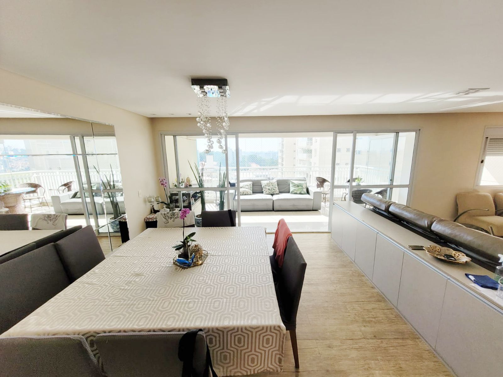 Imagem Apartamento com 3 Quartos à Venda, 137 m²em Jardim Olympia - São Paulo