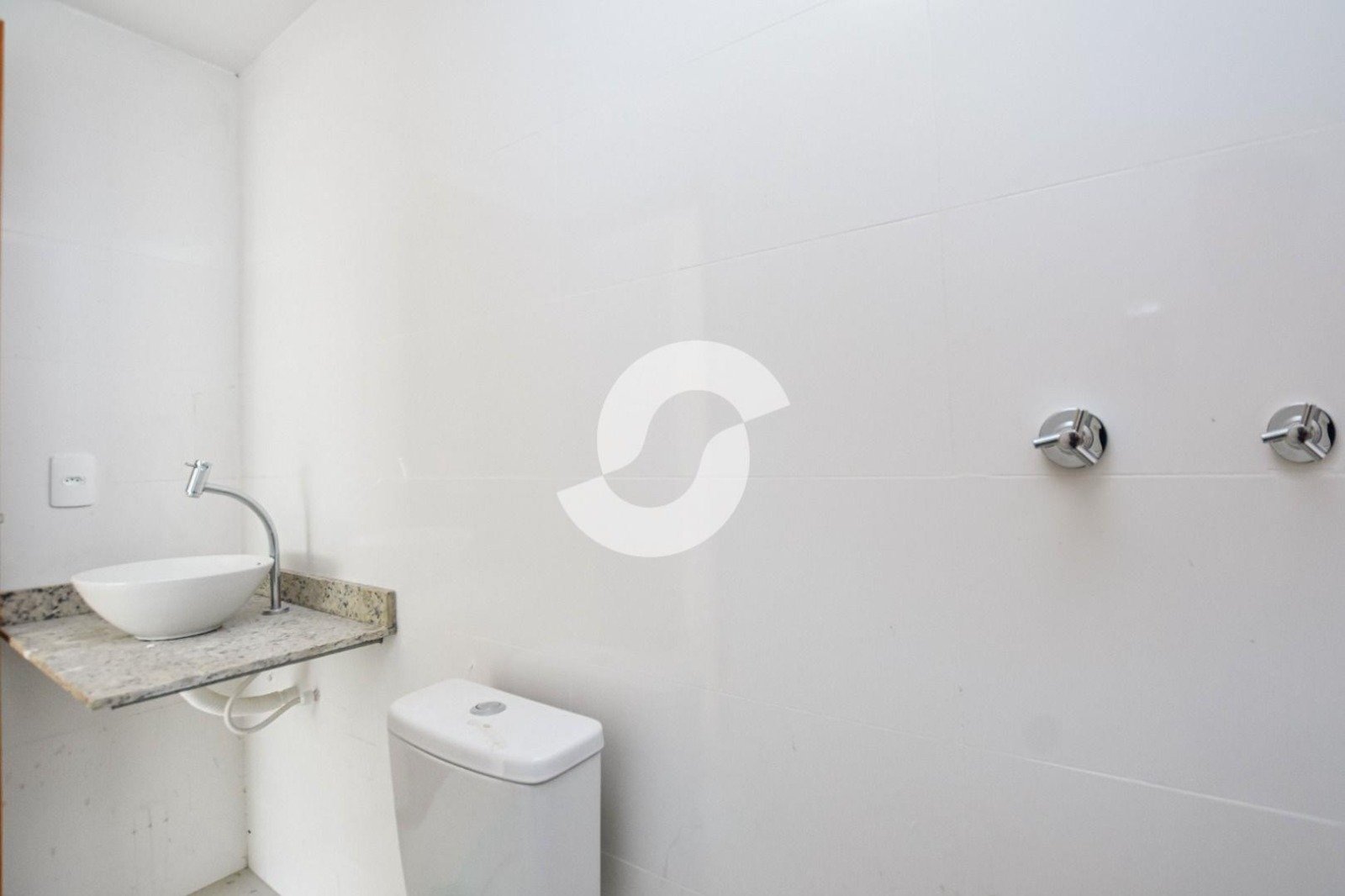 Foto do imóvel: Apartamento com 2 Quartos à Venda, 76 m² em Piratininga - Niterói