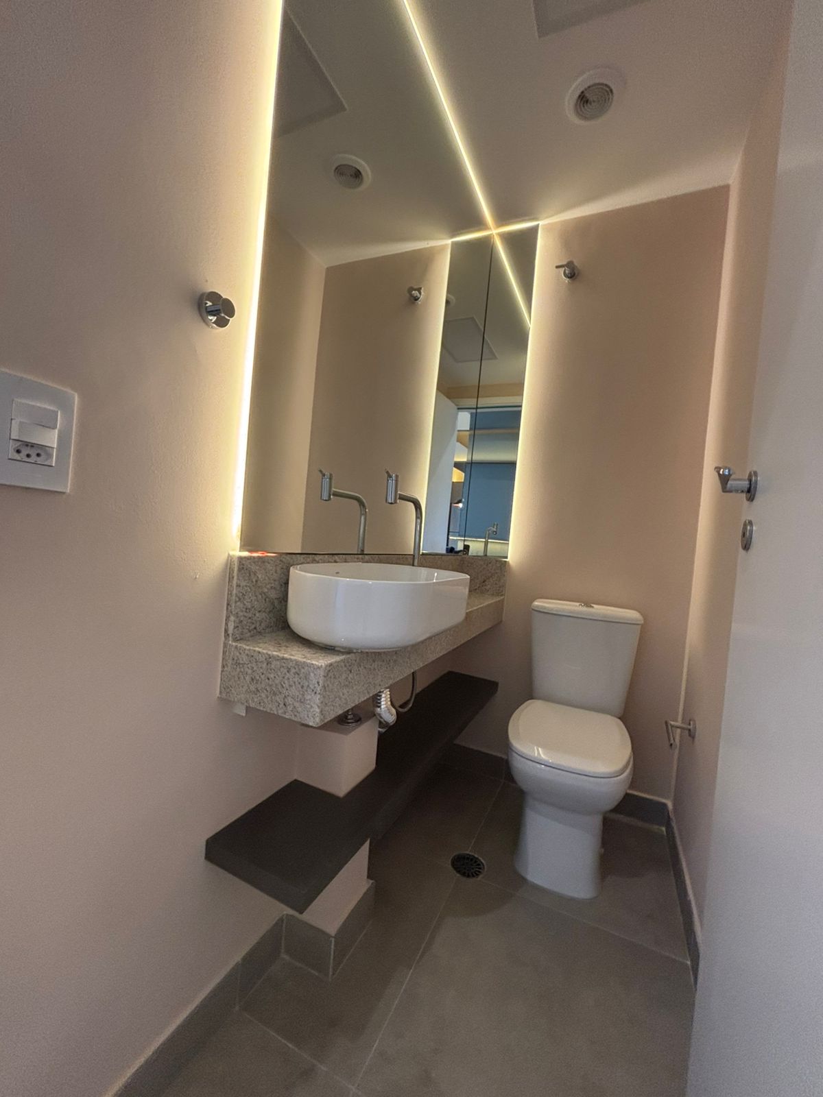 Foto do imóvel: Apartamento com 1 Quarto para Alugar, 45 m² em Indianópolis - São Paulo