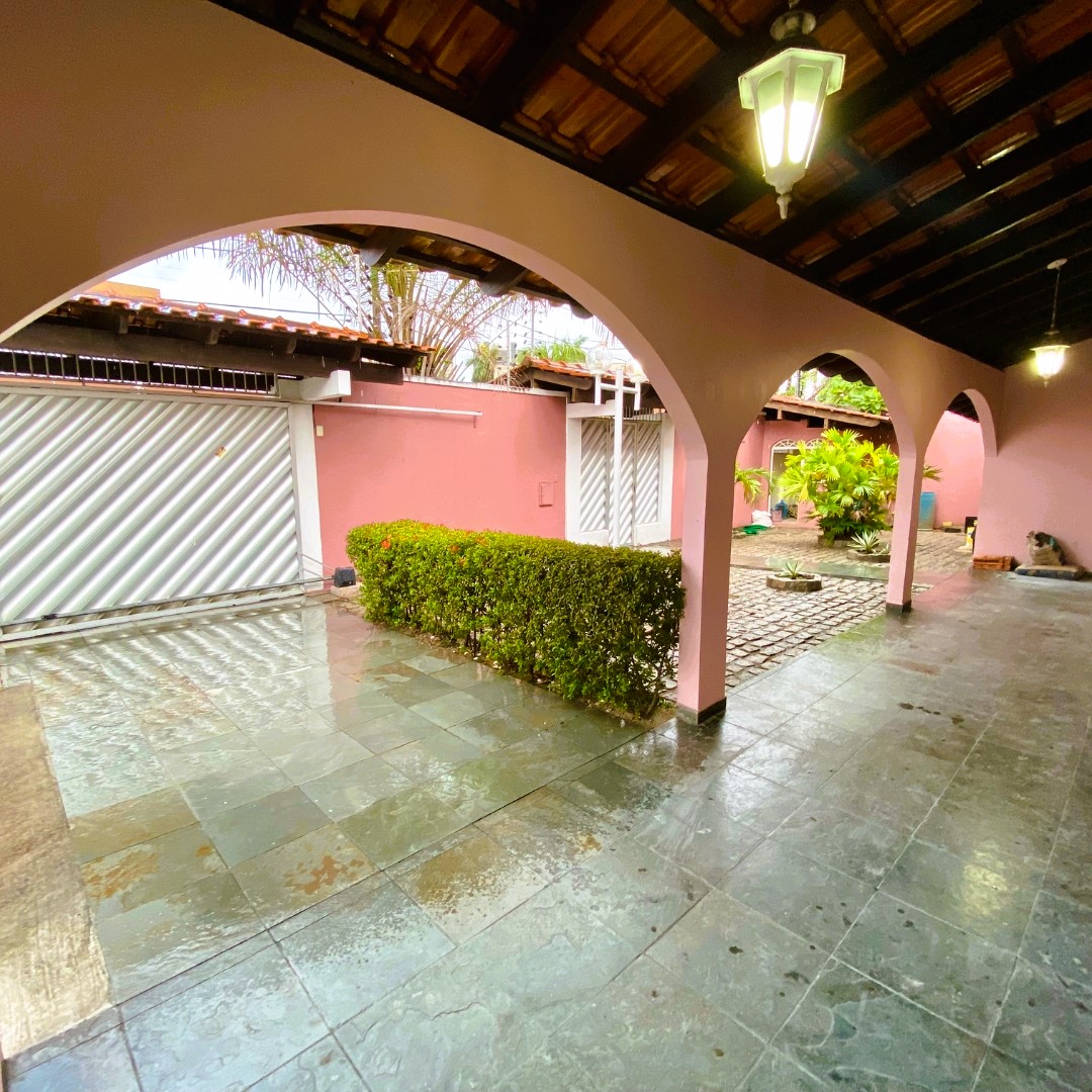 Foto do imóvel: Casa com 4 Quartos para Alugar, 458 m²em Aleixo - Manaus