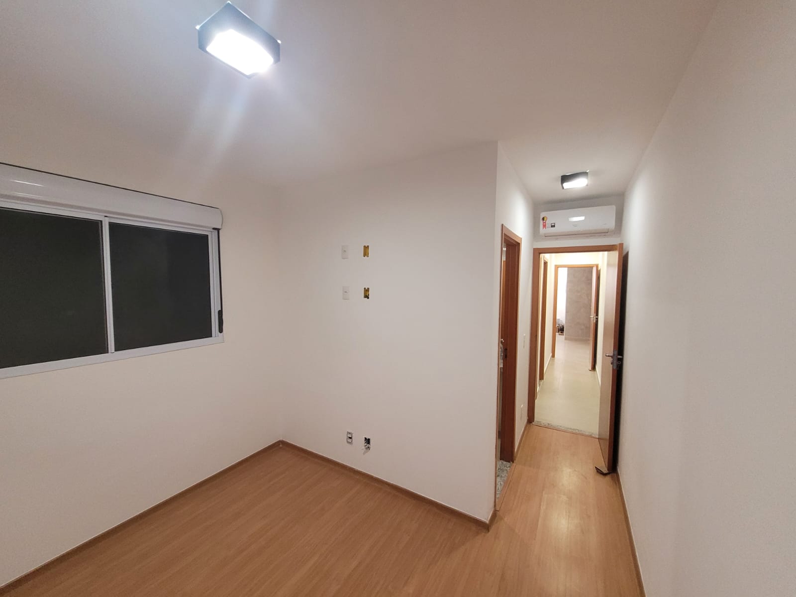 Imagem Apartamento com 2 Quartos para Alugar, 63 m²em Buraquinho - Lauro de Freitas