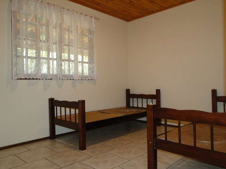 Imagem Casa com 4 Quartos à Venda, 250 m² em Várzea - Teresópolis