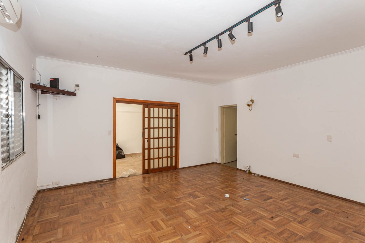 Foto do imóvel: Casa com 2 Quartos à Venda ou Locação, 237 m² em Cidade Monções - São Paulo