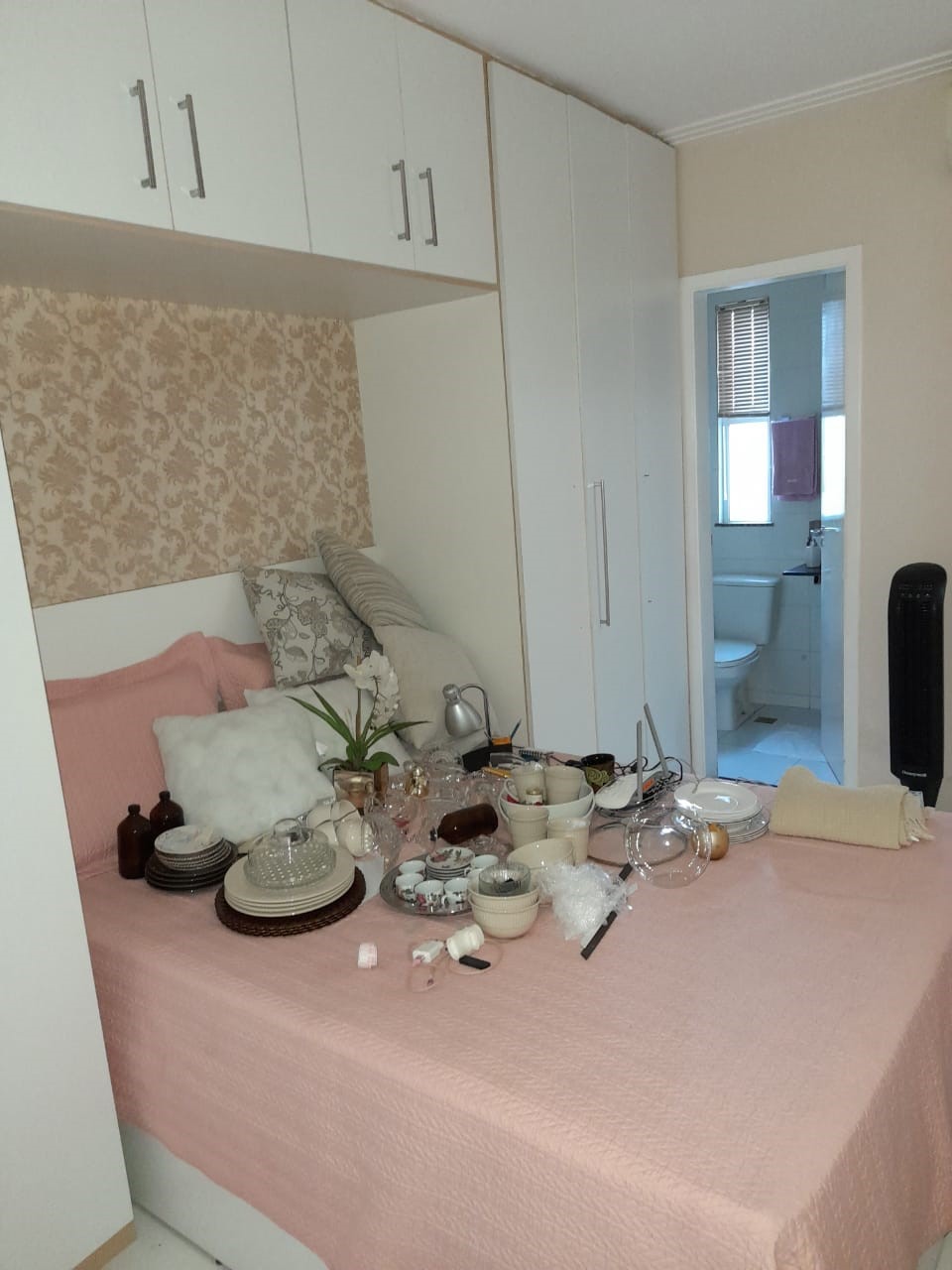Imagem Apartamento com 2 Quartos à Venda, 60 m²em Vila de Abrantes (Abrantes) - Camaçari