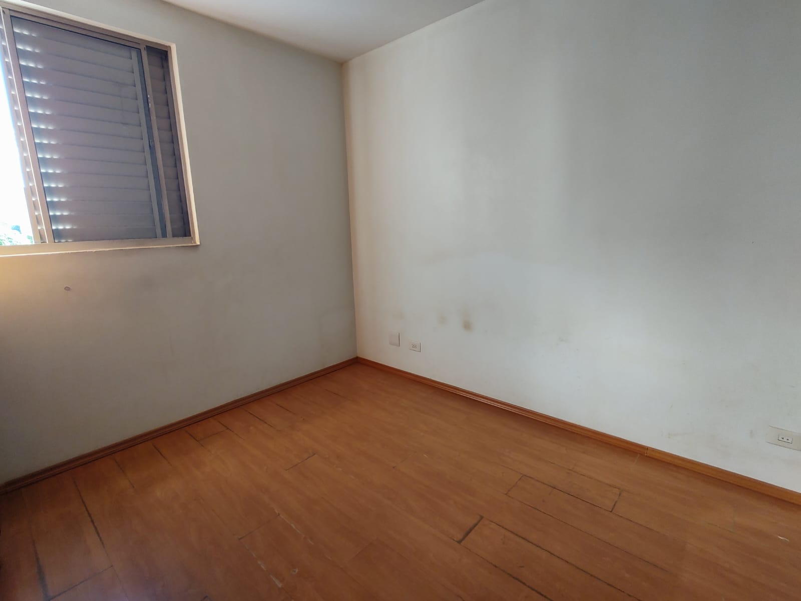Foto do imóvel: Apartamento com 3 Quartos à Venda, 64 m²em Cláudia - Londrina