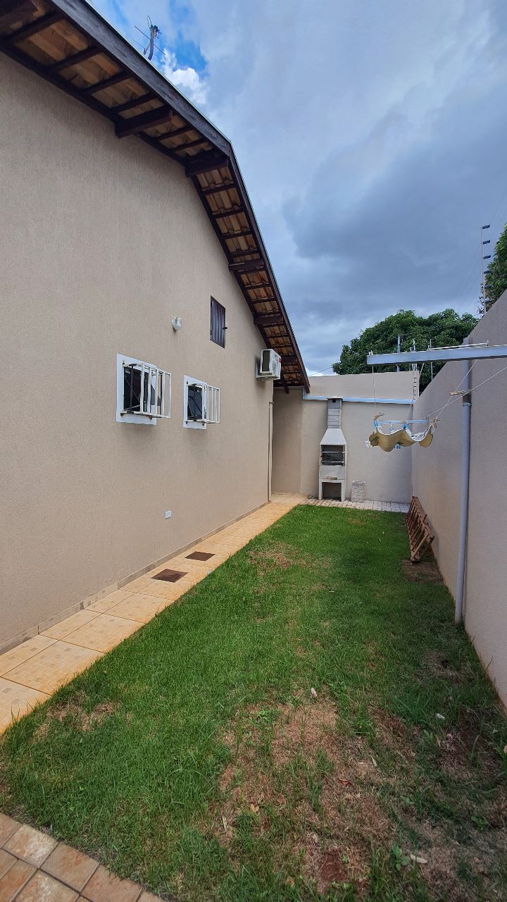 Imagem Casa com 3 Quartos à Venda, 110 m²em Vila Nasser - Campo Grande