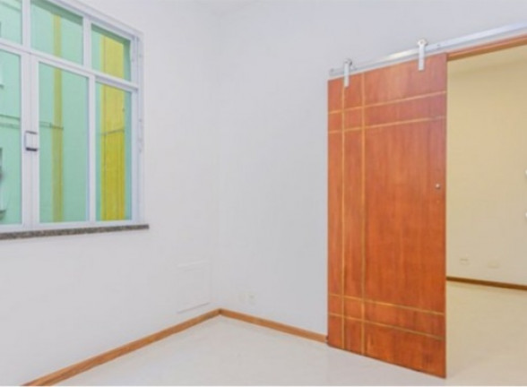 Imagem Apartamento com 1 Quarto à Venda, 31 m² em Copacabana - Rio de Janeiro