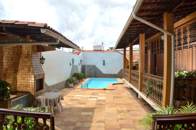 Imagem Casa com 5 Quartos à Venda, 600 m² em Calhau - São Luís