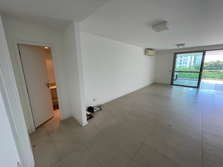 Apartamento com 4 Quartos à Venda, 275 m²em Barra da Tijuca - Rio de Janeiro