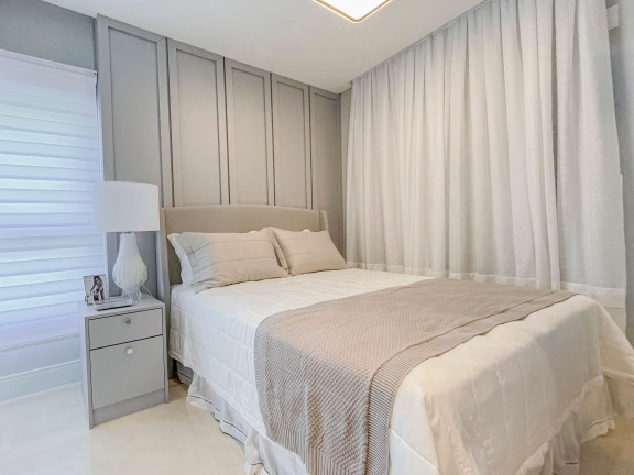 Imagem Apartamento com 4 Quartos à Venda, 166 m² em Meia Praia - Itapema
