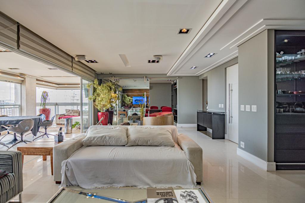 Apartamento com 4 Quartos à Venda, 206 m²em Vila Romana - São Paulo