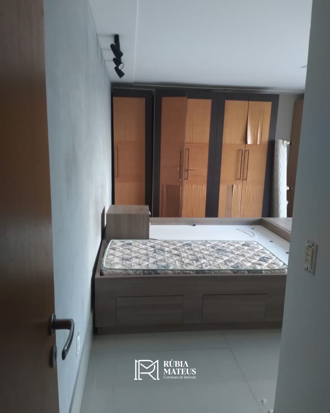 Foto do imóvel: Apartamento com 2 Quartos para Alugar, 89 m² em Tirol - Natal