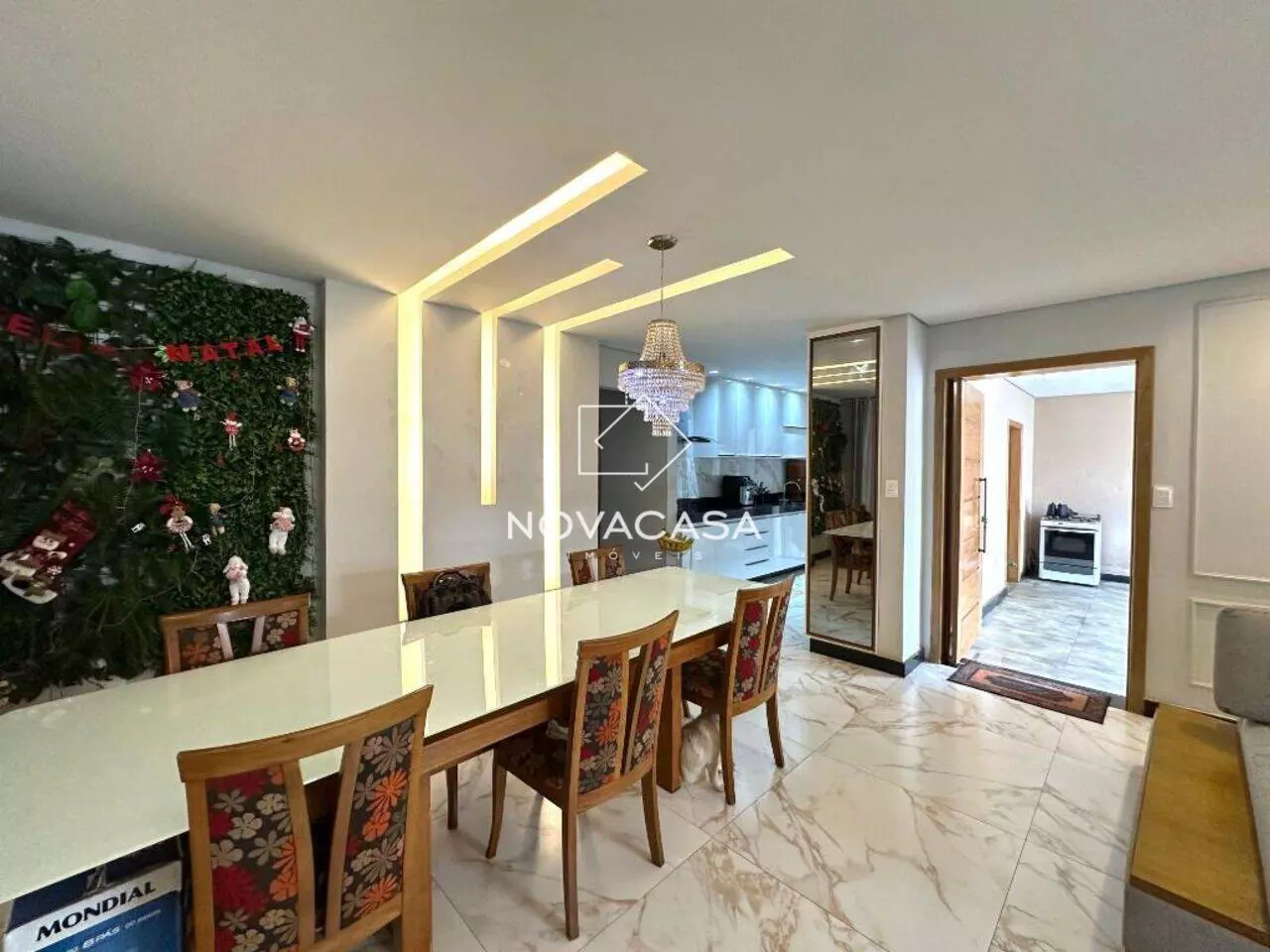 Foto do imóvel: Casa com 5 Quartos à Venda, 250 m² em Rio Branco - Belo Horizonte Foto do imóvel: Casa com 5 Quartos à Venda, 250 m² em Rio Branco - Belo Horizonte