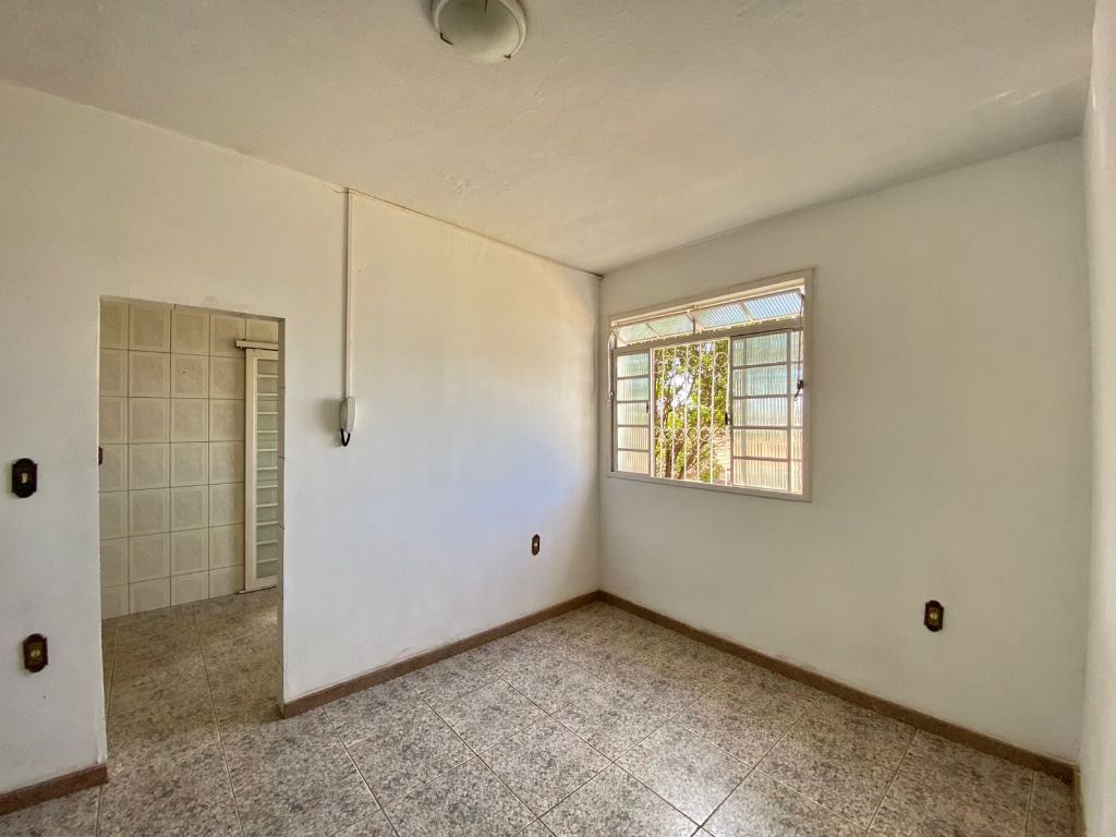 Foto do imóvel: Casa com 2 Quartos à Venda, 110 m² em Planalto - Belo Horizonte Foto do imóvel: Casa com 2 Quartos à Venda, 110 m² em Planalto - Belo Horizonte