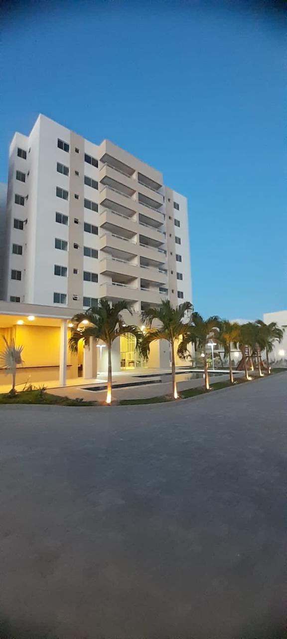 Foto do imóvel: Apartamento com 3 Quartos à Venda, 107 m² em Centro - Eusébio