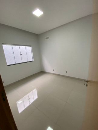 Imagem Casa com 3 Quartos à Venda, 109 m² em Jardim Caravelas - Goiânia