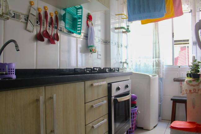 Imagem Apartamento com 2 Quartos à Venda ou Locação, 47 m²em Parque Marabá - Taboão da Serra