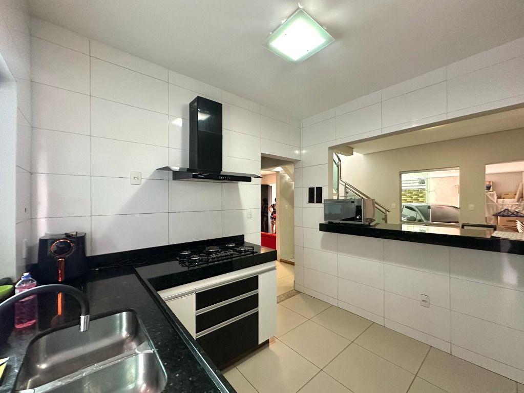 Foto do imóvel: Casa com 3 Quartos à Venda, 122 m² em Planalto - Belo Horizonte