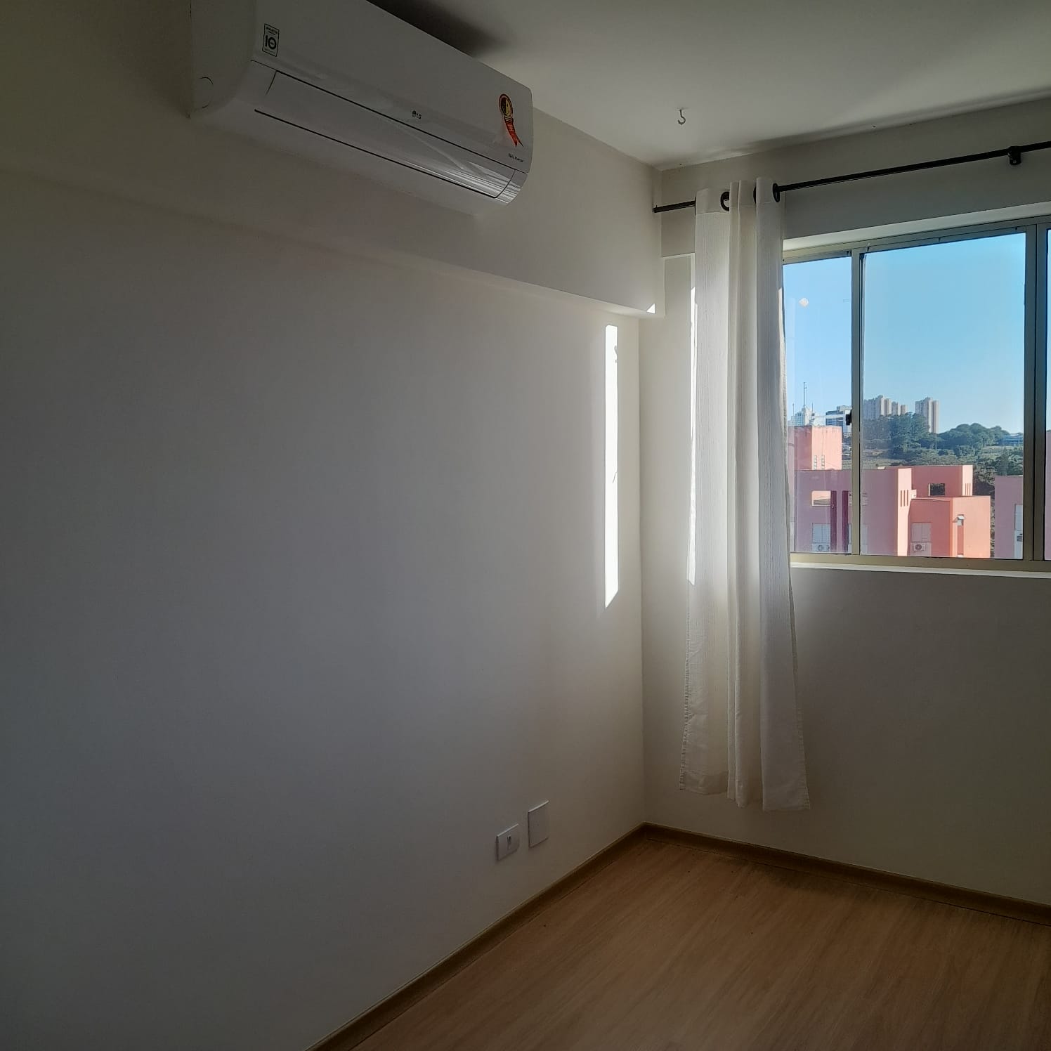 Foto do imóvel: Apartamento com 3 Quartos à Venda, 70 m²em Cláudia - Londrina
