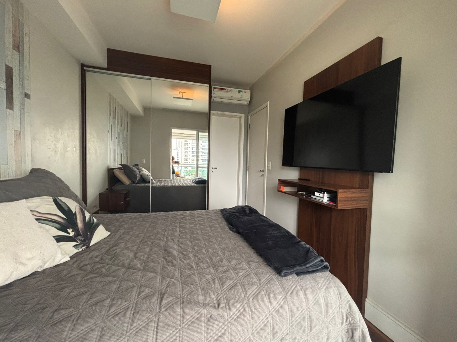 Foto do imóvel: Apartamento com 1 Quarto para Alugar, 50 m² em Campo Belo - São Paulo