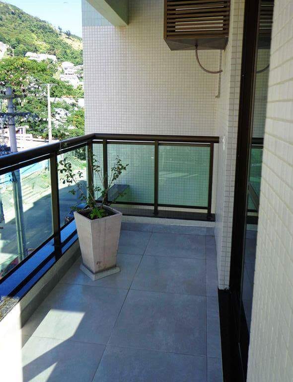 Imagem Apartamento com 2 Quartos à Venda, 90 m²em Charitas - Niterói