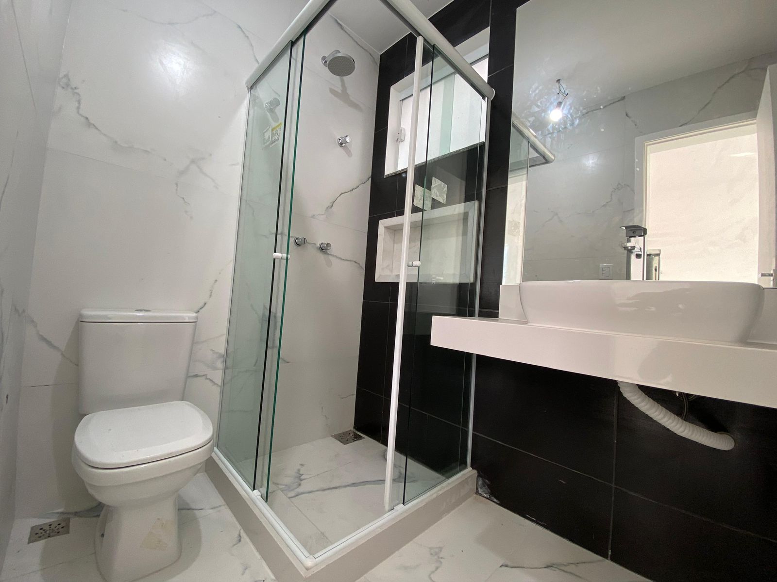 Foto do imóvel: Casa de Condomínio com 4 Quartos à Venda, 220 m² em Vargem Pequena - Rio de Janeiro