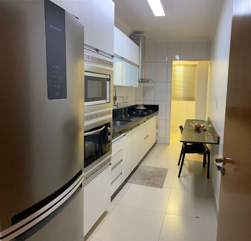 Imagem Apartamento com 3 Quartos à Venda, 98 m²em Jardim América - Goiânia