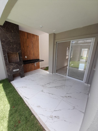 Imagem Casa com 3 Quartos à Venda, 123 m² em Centro - Eusébio