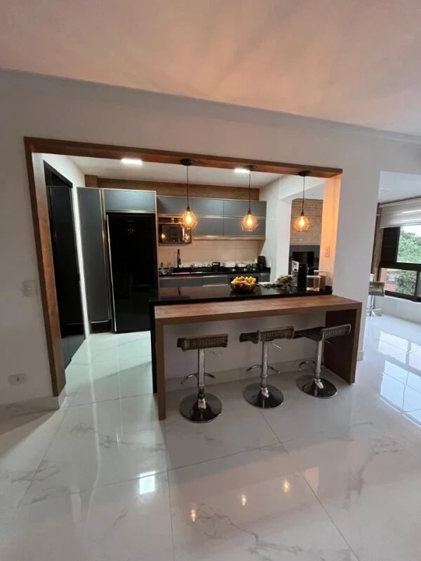 Foto do imóvel: Apartamento com 2 Quartos à Venda, 85 m² em Mercês - Curitiba