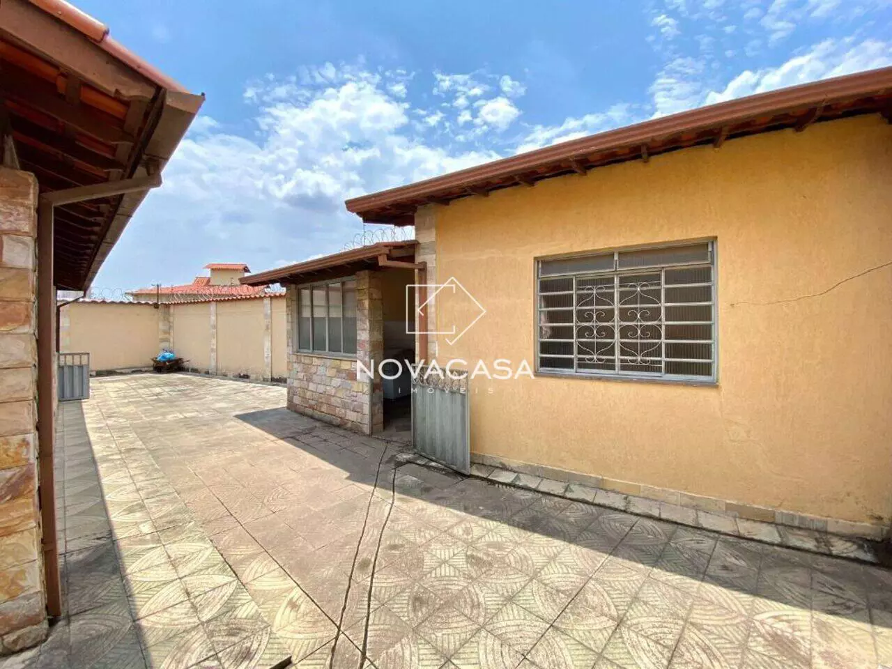 Foto do imóvel: Casa com 3 Quartos à Venda, 147 m² em Heliópolis - Belo Horizonte Foto do imóvel: Casa com 3 Quartos à Venda, 147 m² em Heliópolis - Belo Horizonte