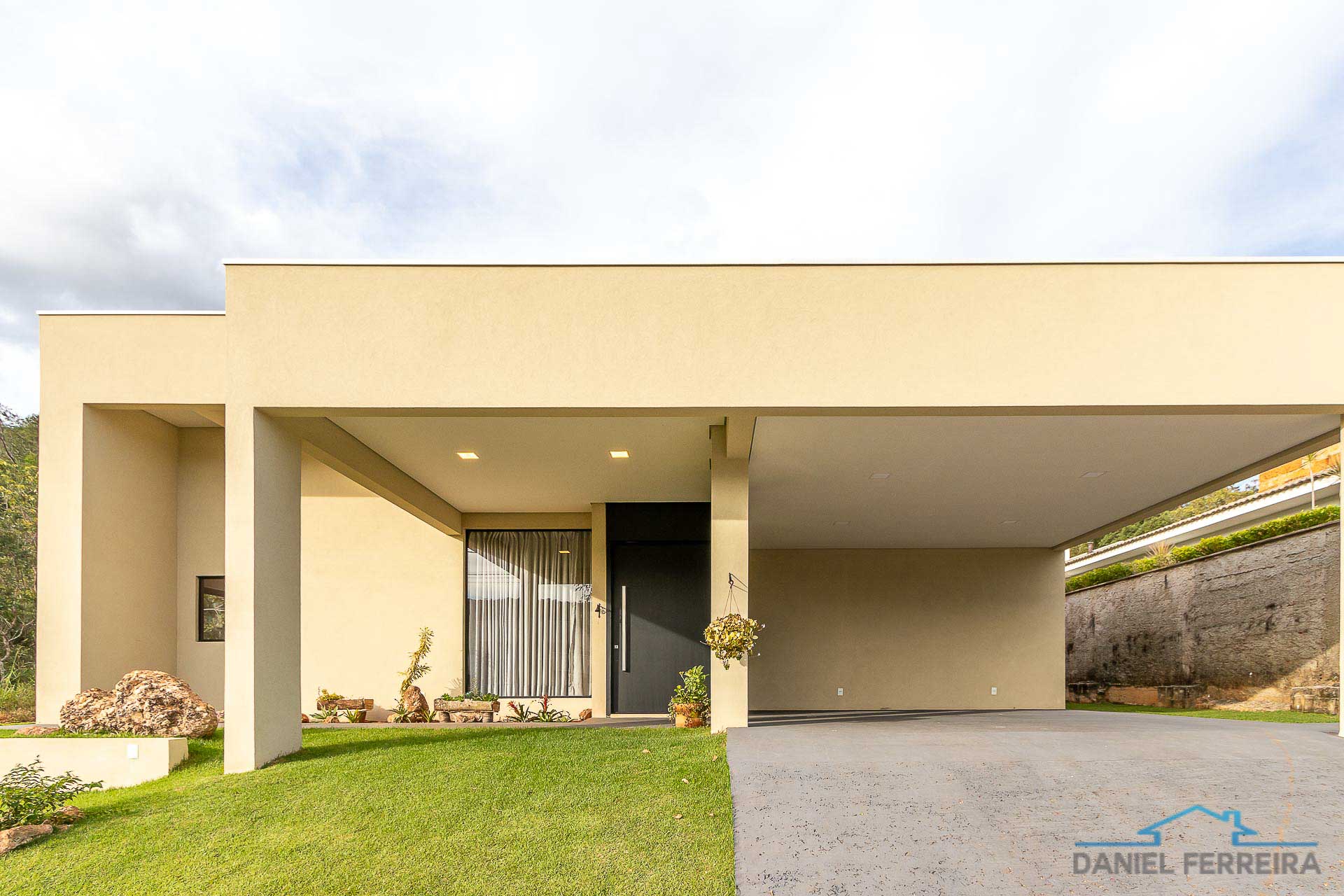 Foto do imóvel: Casa de Condomínio com 3 Quartos à Venda, 240 m² em Setor Habitacional Tororó (Jardim Botânico) - Brasília