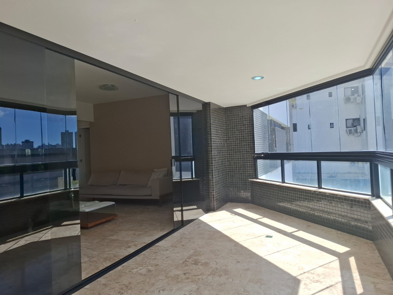 Foto do imóvel: Apartamento com 4 Quartos à Venda, 224 m² em Pituba - Salvador