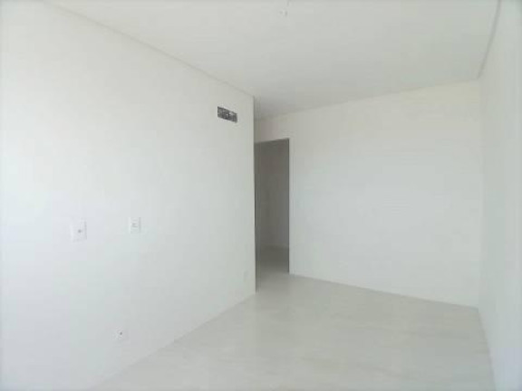 Apartamento com 2 Quartos à Venda, 55 m² em Cordeiro - Recife