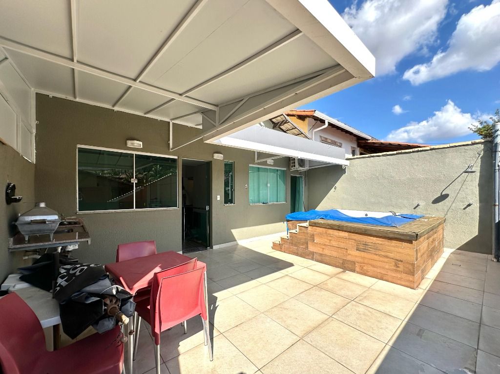 Foto do imóvel: Casa com 3 Quartos à Venda, 122 m² em Planalto - Belo Horizonte