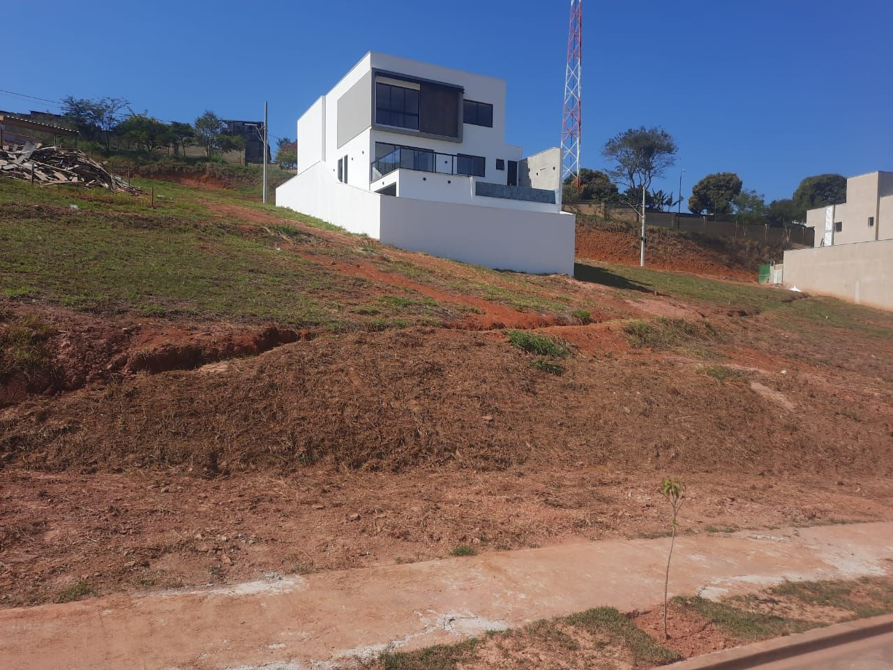Foto do imóvel: Terreno em Condomínio à Venda, 323 m² em Salvaterra - Juiz de Fora