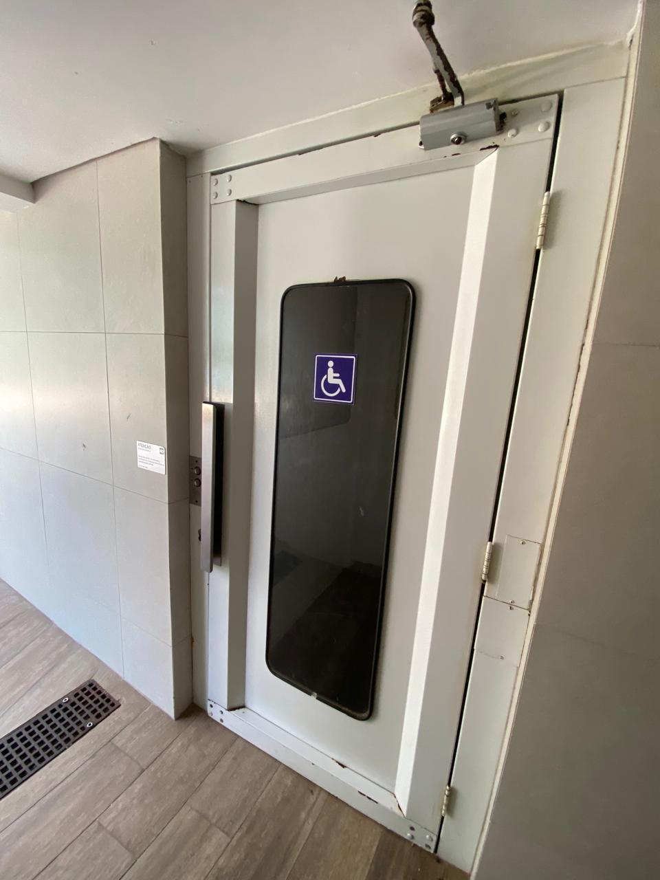 Foto do imóvel: Apartamento com 4 Quartos à Venda, 204 m² em Pina - Recife