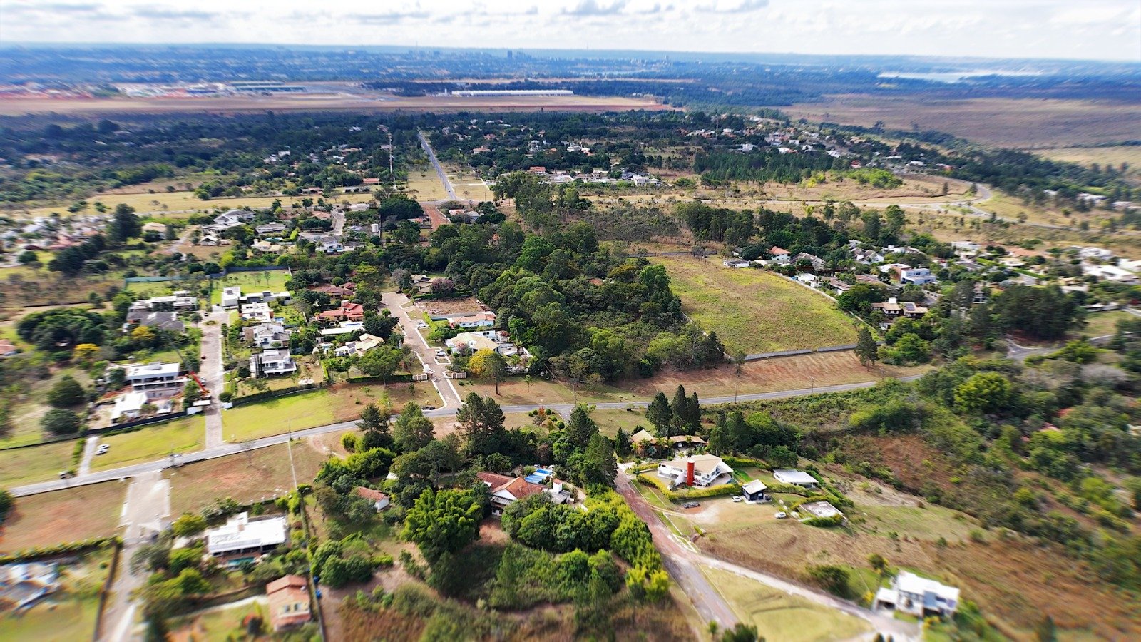Foto do imóvel: Terreno em Condomínio à Venda, 24.800 m² em Park Way - Brasília