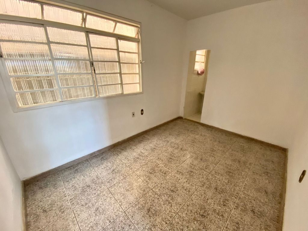 Foto do imóvel: Casa com 2 Quartos à Venda, 110 m² em Planalto - Belo Horizonte Foto do imóvel: Casa com 2 Quartos à Venda, 110 m² em Planalto - Belo Horizonte