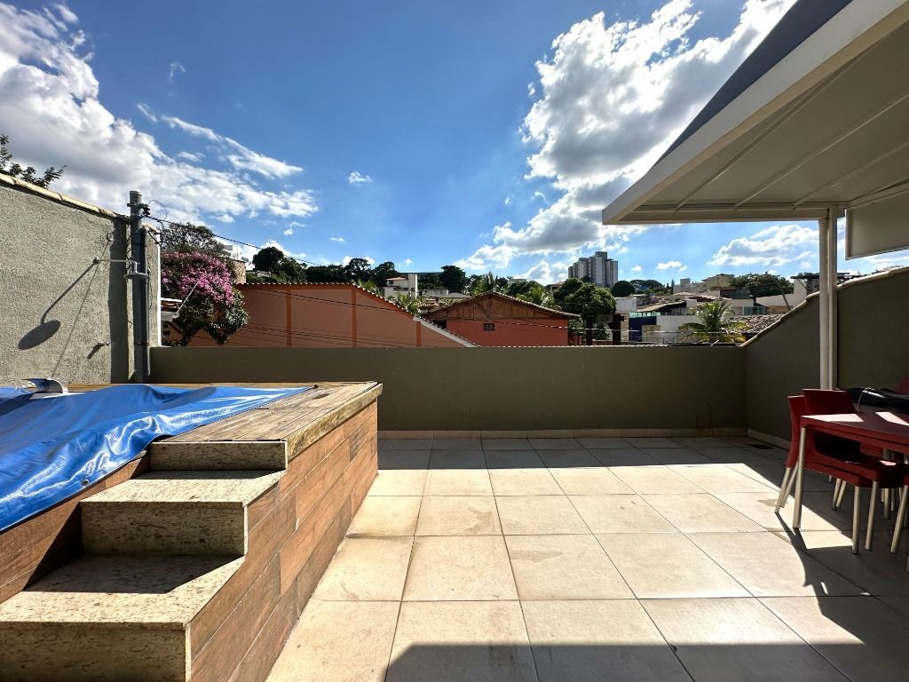 Foto do imóvel: Casa com 3 Quartos à Venda, 122 m² em Planalto - Belo Horizonte