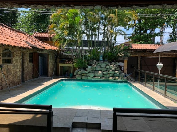 Imagem Casa com 4 Quartos à Venda, 736 m² em Anil - Rio de Janeiro