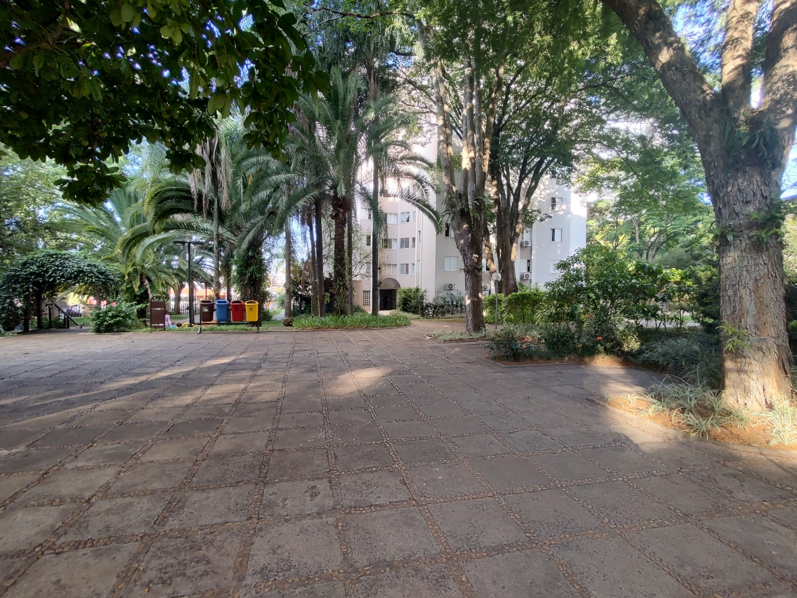 Foto do imóvel: Apartamento com 3 Quartos à Venda, 64 m²em Cláudia - Londrina