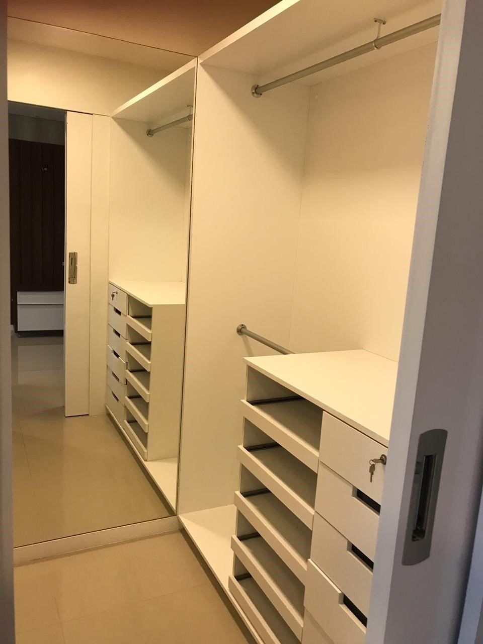 Imagem Apartamento com 4 Quartos à Venda, 239 m²em Meireles - Fortaleza