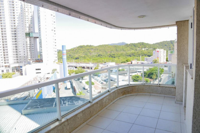 Imagem Apartamento com 2 Quartos à Venda, 90 m² em Centro - Balneário Camboriú