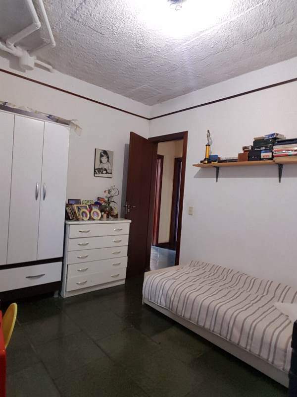 Imagem Casa com 3 Quartos à Venda, 406 m² em Várzea&nbsp; - Teresópolis